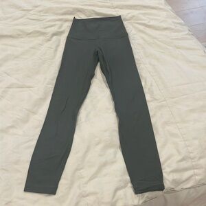 Brand new without tags Lulu lemon ribbed 25” high wasted align.